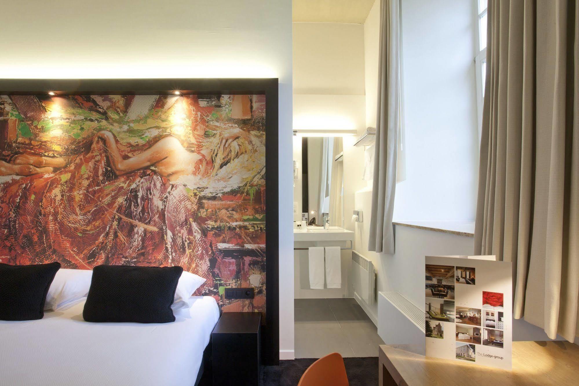 Hotel The Lodge Вилворд Екстериор снимка