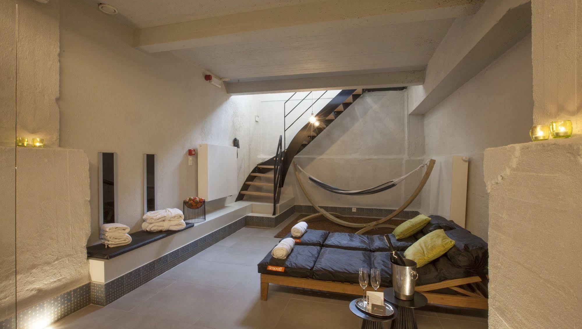 Hotel The Lodge Вилворд Екстериор снимка